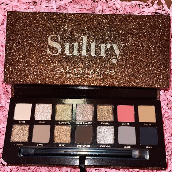 💥BLOWOUT💥💲FIRM💥 🆕✨ SULTRY Palette - Picture 6 of 6
